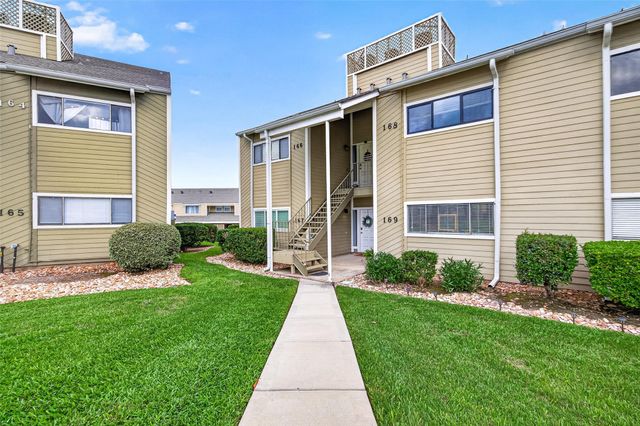 168 April Point Drive S 168, Conroe, TX 77356
