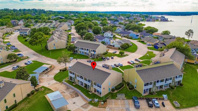 168 April Point Drive S 168, Conroe, TX 77356