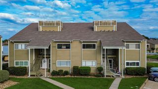 168 April Point Drive S 168, Conroe, TX 77356