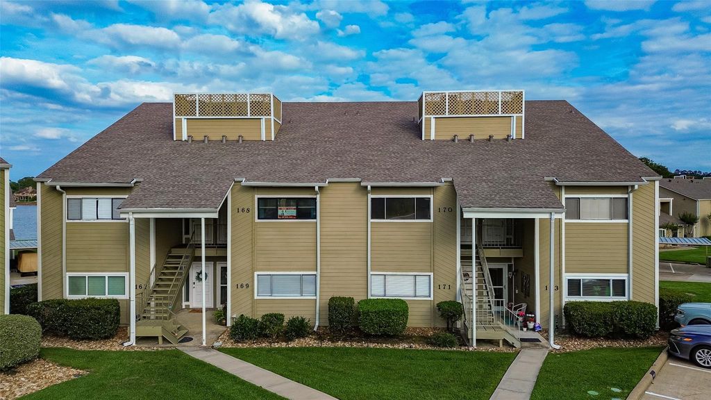 168 April Point Drive S 168, Conroe, TX 77356