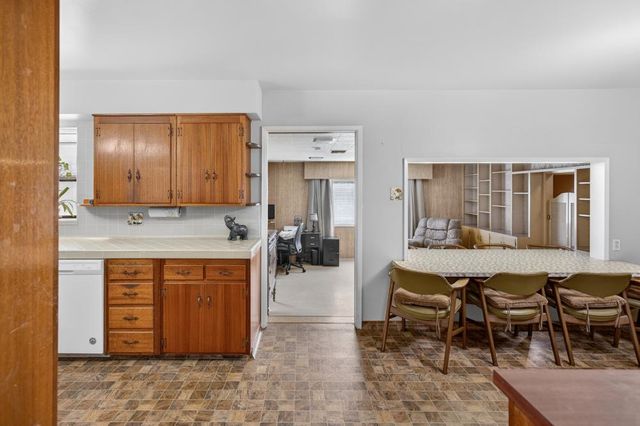 4550 Green Tree Dr, Sacramento, CA 95823