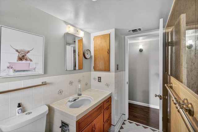 4550 Green Tree Dr, Sacramento, CA 95823