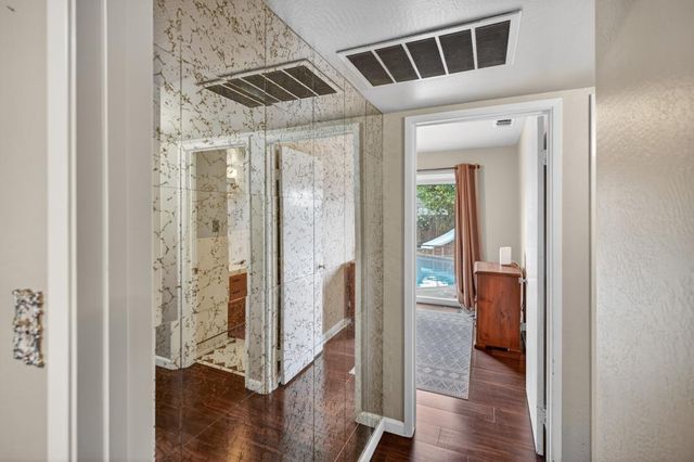 4550 Green Tree Dr, Sacramento, CA 95823