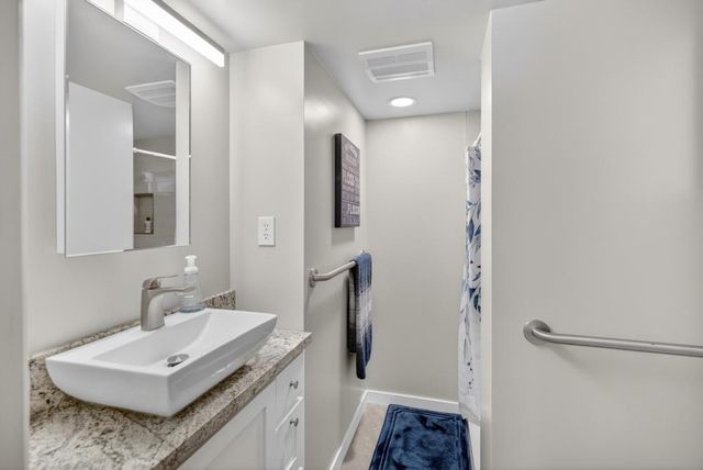 4550 Green Tree Dr, Sacramento, CA 95823