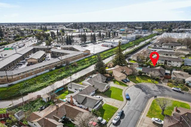 4550 Green Tree Dr, Sacramento, CA 95823