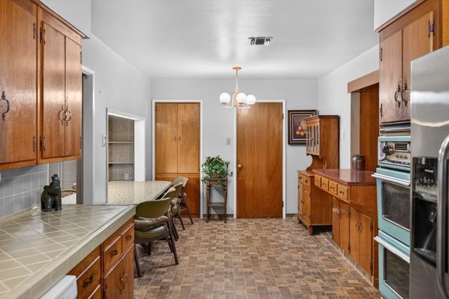 4550 Green Tree Dr, Sacramento, CA 95823