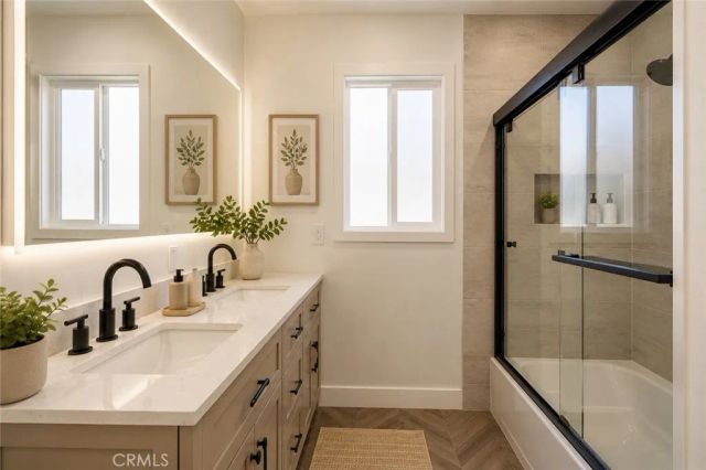 3880 Olmsted Avenue, Los Angeles, CA 90008