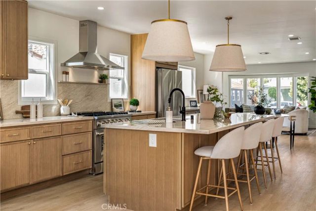 3880 Olmsted Avenue, Los Angeles, CA 90008