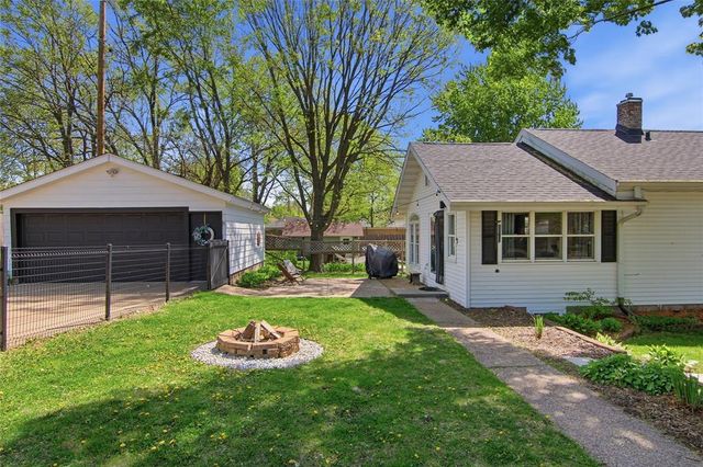 1502 Hogeboom Avenue, Eau Claire, WI 54701