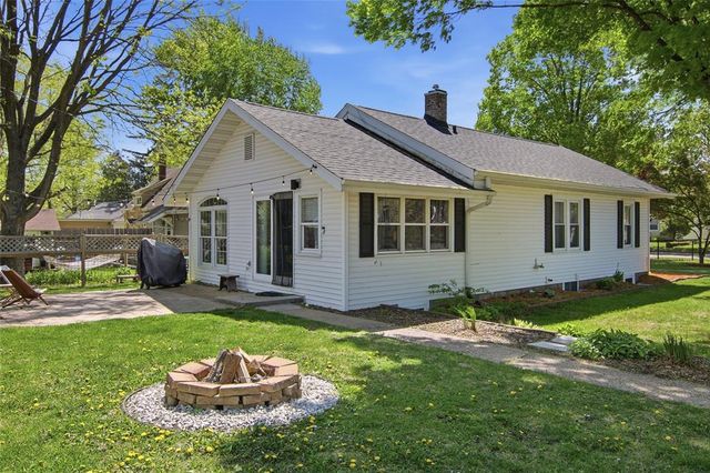 1502 Hogeboom Avenue, Eau Claire, WI 54701