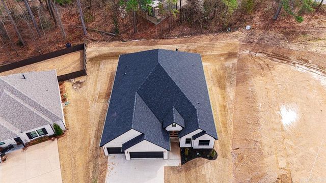 335 Arlington Park Dr, Hot Springs, AR 71901