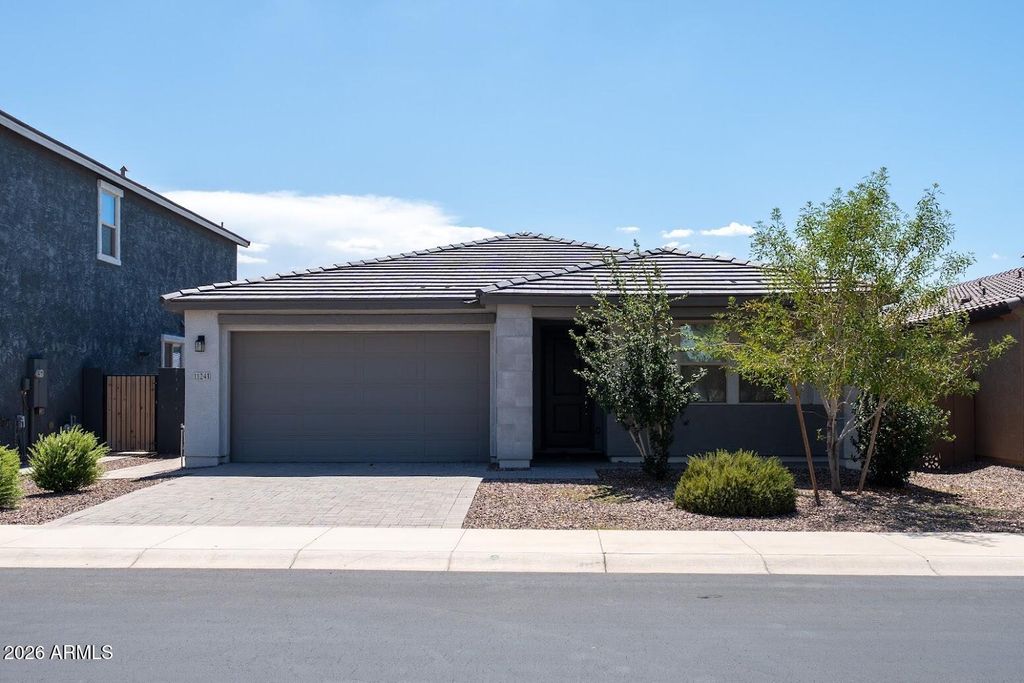 11241 E ULYSSES Avenue, Mesa, AZ 85212 — exterior