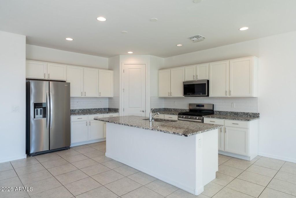 11241 E ULYSSES Avenue, Mesa, AZ 85212 — photo 3