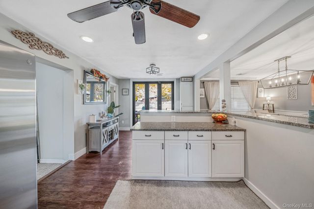 3 Vee Jay Drive, Shoreham, NY 11786