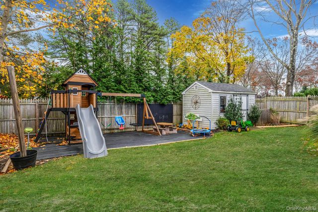 3 Vee Jay Drive, Shoreham, NY 11786