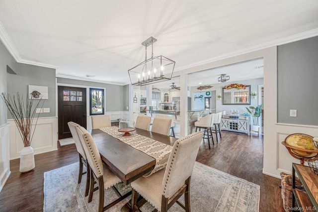 3 Vee Jay Drive, Shoreham, NY 11786