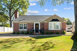 1540 Azalea Drive, Webster Groves, MO 63119