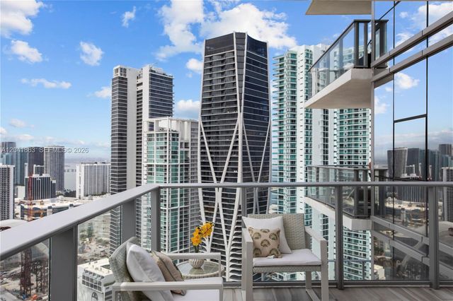 851 NE 1st Ave 3900, Miami, FL 33132