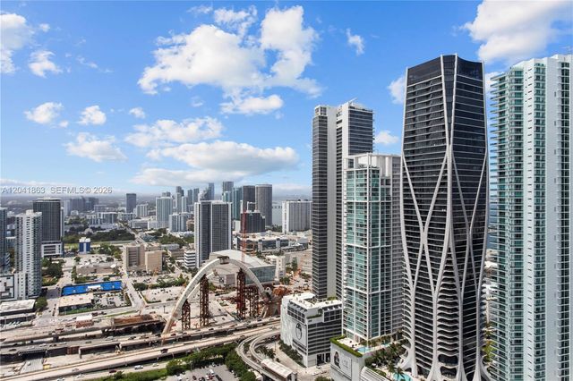 851 NE 1st Ave 3900, Miami, FL 33132