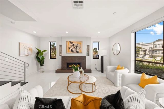 4485 Hazeltine Avenue 1, Sherman Oaks, CA 91423