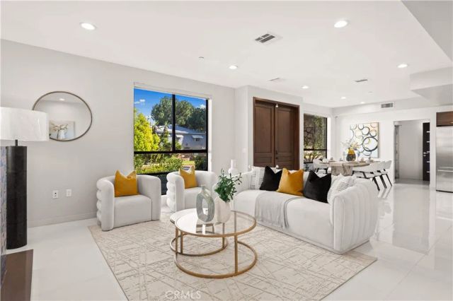 4485 Hazeltine Avenue 1, Sherman Oaks, CA 91423