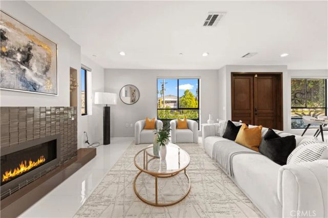 4485 Hazeltine Avenue 1, Sherman Oaks, CA 91423