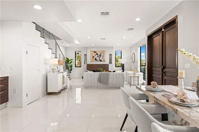 4485 Hazeltine Avenue 1, Sherman Oaks, CA 91423