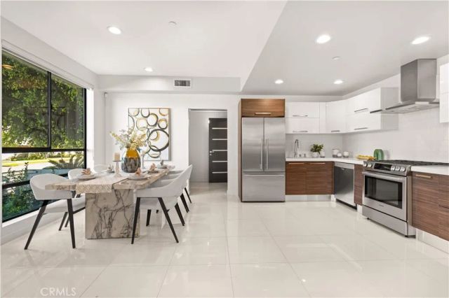 4485 Hazeltine Avenue 1, Sherman Oaks, CA 91423