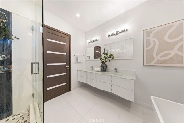 4485 Hazeltine Avenue 1, Sherman Oaks, CA 91423