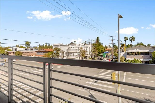 4485 Hazeltine Avenue 1, Sherman Oaks, CA 91423