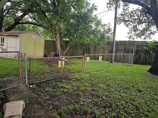 201 Delta Street, Pasadena, TX 77506