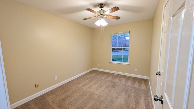 2708 Knob Ct, Clarksville, TN 37043