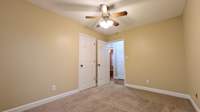 2708 Knob Ct, Clarksville, TN 37043