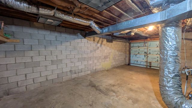 2708 Knob Ct, Clarksville, TN 37043