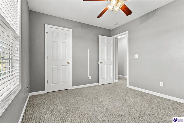 373 Valley View Drive, Vine Grove, KY 40175