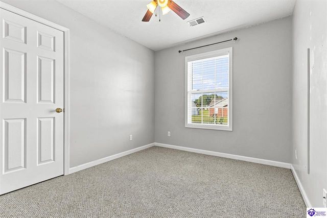 373 Valley View Drive, Vine Grove, KY 40175