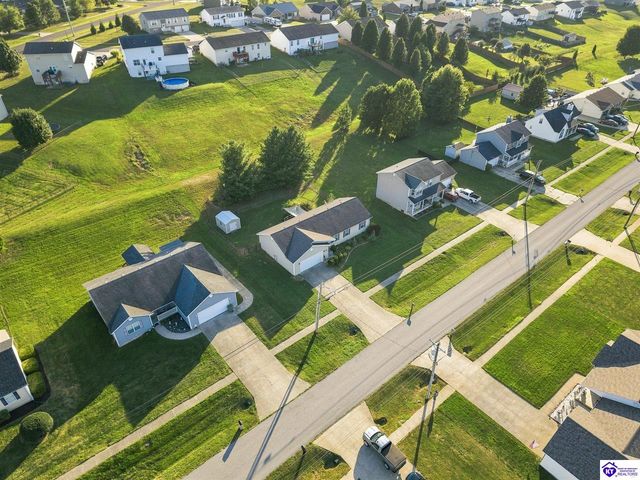 373 Valley View Drive, Vine Grove, KY 40175
