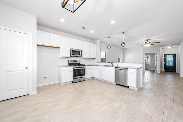 3611 Prairie Rose Trail, Angleton, TX 77515