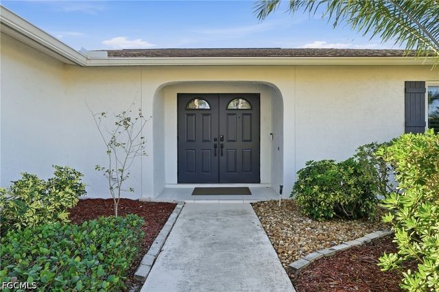 5964 Baker CT, Fort Myers, FL 33919