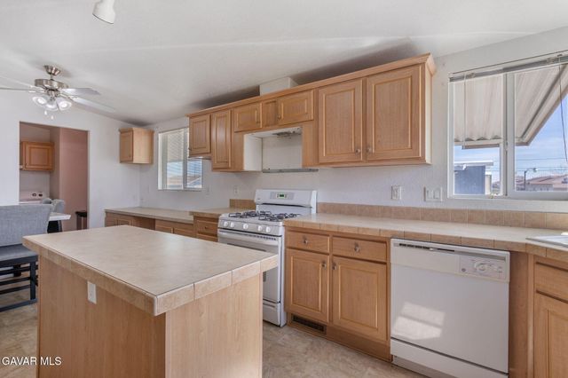 2009 Windbreak Drive 3, Rosamond, CA 93560