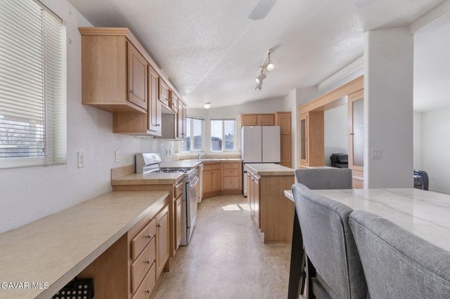 2009 Windbreak Drive 3, Rosamond, CA 93560