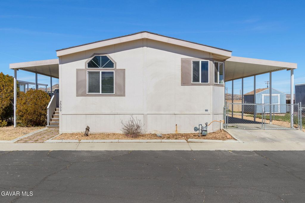 2009 Windbreak Drive 3, Rosamond, CA 93560