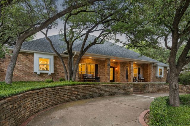 9631 Hilldale Drive, Dallas, TX 75231
