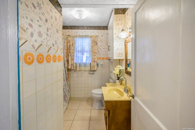 1430 W Kings Hwy, San Antonio, TX 78201