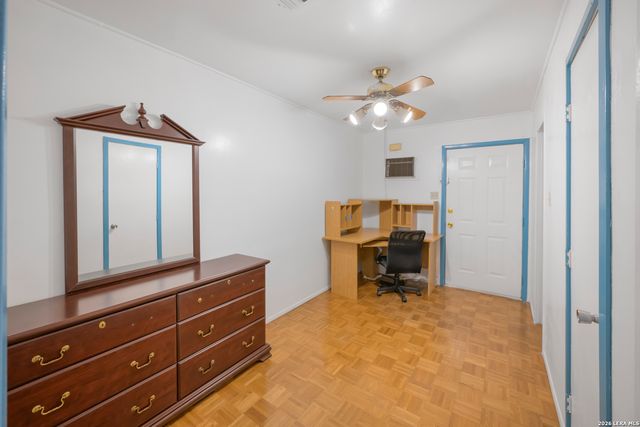 1430 W Kings Hwy, San Antonio, TX 78201