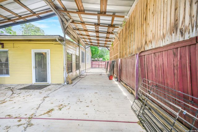 1430 W Kings Hwy, San Antonio, TX 78201