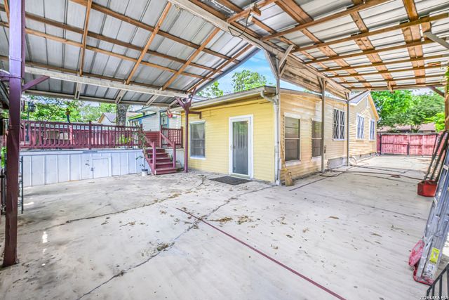 1430 W Kings Hwy, San Antonio, TX 78201