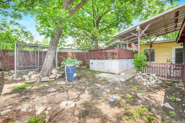 1430 W Kings Hwy, San Antonio, TX 78201