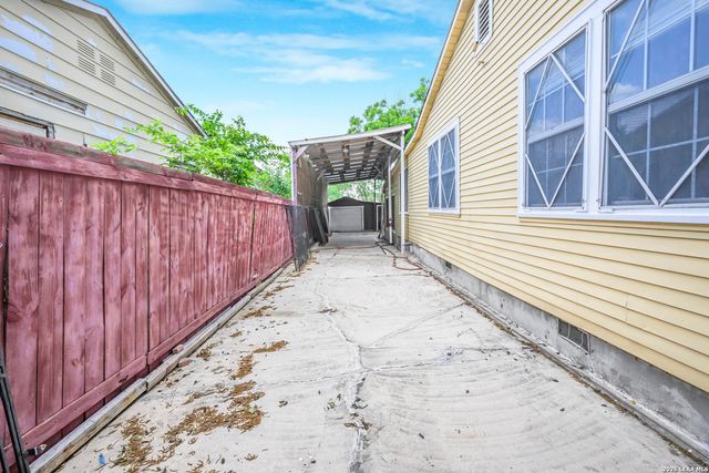1430 W Kings Hwy, San Antonio, TX 78201