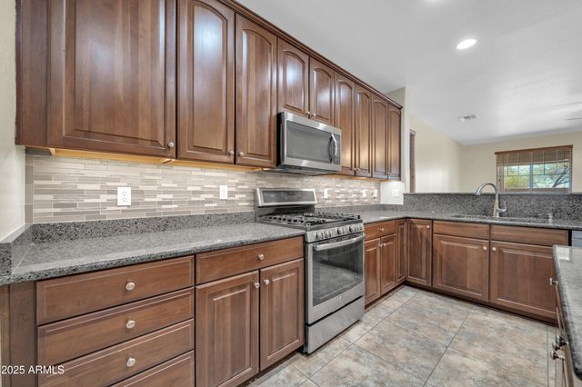 17429 W RED BIRD Road, Surprise, AZ 85387